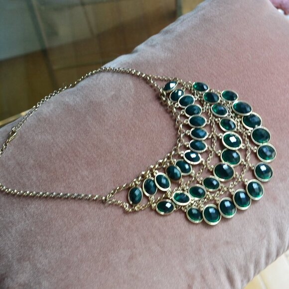 Classic Green Gemstone Bib Statement Necklace - Picture 1 of 8